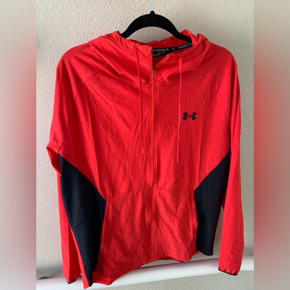 Under Armour Other - M Under Armour running hooded jacket